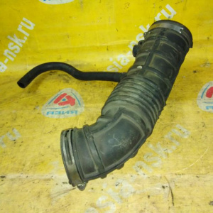 Патрубок воздушного фильтра Ford Cologne V6/XS Explorer 2 UN105 '1994-2001 гофра 4.0 EFI (SOHC)