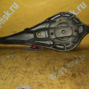 Рычаг Volvo AS/FW/BW S80/V60/V70 '2007-2015 R н L=R под пружину+эксцентрик 6G91-5K652-AAA 31201087