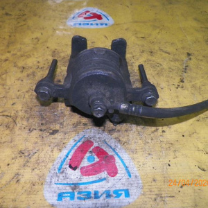Суппорт NISSAN N15/B14/R11 перед, лев (вент.диск) БЕЗ СКОБЫ