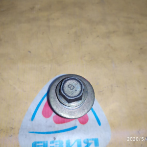 Болт шкива коленвала Toyota 90119-14015 / 90105-14057 / 90105-14011 Caldina ST190/SV50/ST210/SXM10/SXN10 3S-FE/4S-FE/3S-FSE ключ на 19