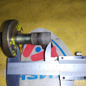 Болт шкива коленвала Toyota 90119-18002 Mark II 1JZ-GE/2JZ-GE/1JZ-FSE/2JZ-FSE/1JZ-GTE/2JZ-GTE ключ на 22