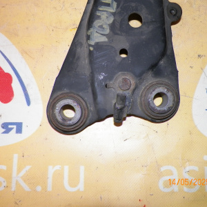 Рычаг TOYOTA ACA33, ACA31, ACA32, ACA36, ASA33, ASA38, ASA42, ASA44, AVA44, GSA33, QEA38,ZSA44 зад, прав продольный. 4WD