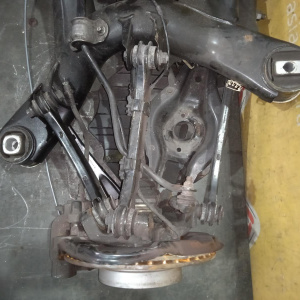 Балка BMW 3-Series F30 R N47N 320d акпп, в сборе, стаб D=12, редуктор I=2,81 7612168 33108485723 '2013
