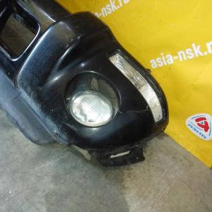 Бампер Jeep Cherokee/Liberty KJ '2001-2005 перед в сборе (туманки, белые поворотники)