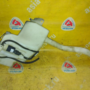 Бачок омывателя Jeep Cherokee/Liberty KJ насос 2 выхода, датчик 55155883AF '2001-2007