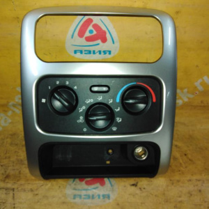 Блок управления климат-контролем Jeep KJ Cherokee/Liberty '2001-2007 55037533AD