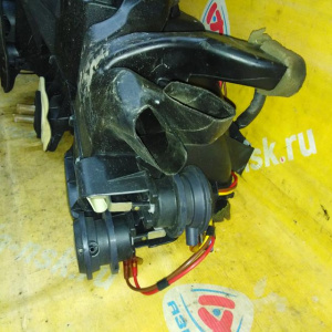 Корпус печки Jeep KJ Cherokee/Liberty '2001-2007 RHD-правый руль в сборе (рад.печки+рад.конд.+моторчик)