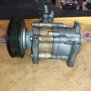 Компрессор кондиционера Mazda ZY/ZJ Demio DY3W V08A1AC4AD