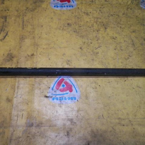 Тяга поперечная Toyota SXA10, SXA11, SXA15, SXA16 RAV4 зад, прав в 4WD Не регулируемая с шаровой.