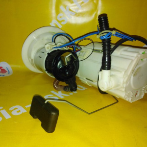 Бензонасос Audi A4 B8/8K2/8T3 CDNC 2.0 TFSI в сборе (дефект трубки и контактов) 8K0919051P