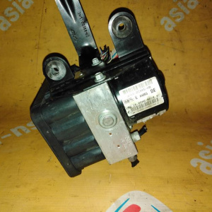 Блок ABS Ford Focus 2 CAP AODA/HWDA ESP IVD 3M51-2C405-HB R