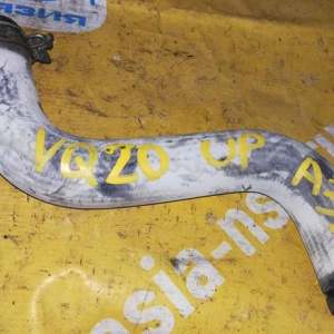 Патрубок  радиатора Nissan Cefiro A32 VQ20 L в F верх.