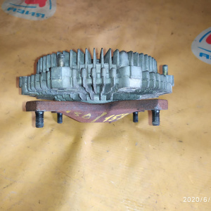 Термомуфта Toyota S05D/S05C Dyna диамер по центрам болтов 150/153 мм. высота 50 мм. посадочное с выемкой