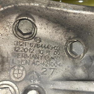 Ступица BMW 1-Series E87/E90 '2005 перед, лев 2WD голая, кожух под диск 284/312 31216764443