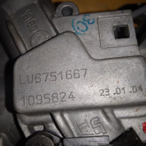 Колонка рулевая BMW X5 E53 AT электрорегул + замок зажигания+ключ 32321095824