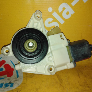 Мотор стеклоподъемника Mercedes C-Class W204/W212 перед, прав A2048200242