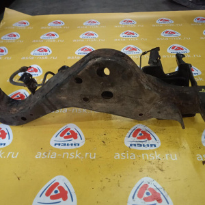 Рычаг Nissan NT31/NJ10 X-Trail/Dualis/Qashqai зад, прав 2WD/4WD Продольный (дефект сален блока) 55501JG000