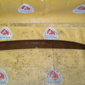 Ветровик NISSAN March K12 зад, лев