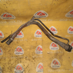 Заливная труба топливного бака Toyota Platz/Vitz NCP12/SCP10/NCP30/NCP20/NNP10 2WD 77201-52050/77201-52051