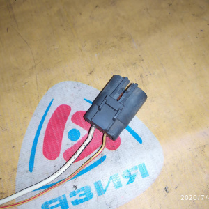 Разъём генератора Nissan/Mazda/Mitsubishi Sunny#Capella#Pajero Y11/G10/B15/W11/P11/P12/T30/T31/GW8W/V23W QG15/QG18/QR20/QR25/SR20/FP/FS/ZY/ZJ/L3/4D56/