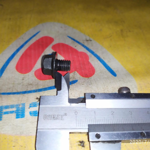 Болт маховика Suzuki 09103-08421 SX4/Swift/Aerio HT51S M13A/M15A/M18A/J20A a/t на гидромуфту ( с напровляющей )