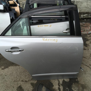 Дверь боковая Toyota Premio ZRT260 зад, прав (цена за голое железо)