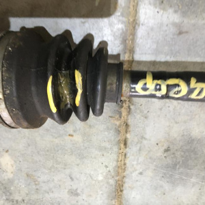 Привод HONDA RN8 Stream R20A перед, лев дефект пыльника вн.гранаты