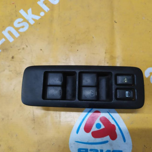 Пульт стеклоподъемника Nissan Dualis NJ10 перед, прав 25401-JD02A