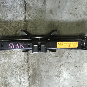 Домкрат Nissan Dualis/Qashqai/Juke NJ10/YF15 1050 кг.