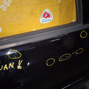 Дверь боковая Volkswagen Tiguan 5N1 '2008 зад, прав в сборе, молдинг 5N0833056A