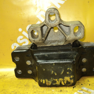 Подушка двигателя Volkswagen CAWA Tiguan 5N1 2.0 TSI 4WD 6AT перед, лев 3C0199555R