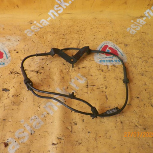 Датчик ABS Nissan Dualis/Qashqai NJ10 R 4WD L=R 47900-JD600