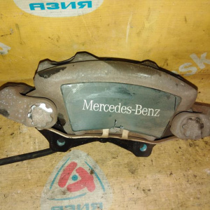 Суппорт Mercedes W212 E-Class перед, лев TRW с креплением под диск 322 мм A2044213581