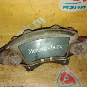 Суппорт Mercedes W212 E-Class перед, прав TRW с креплением под диск 322 мм A2044213681