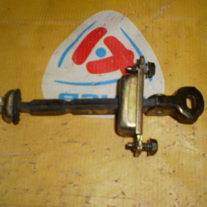 Ограничитель двери Mazda Atenza GY3W/GGEP зад, лев