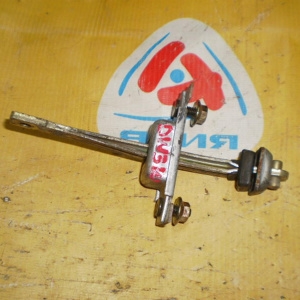 Ограничитель двери Mazda Demio DW3W зад, лев