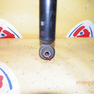 Амортизатор Nissan ZE0 Leaf R