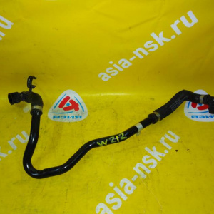 Патрубок радиатора Mercedes A2045010124 E-Class W212 M271DE18/271.860 в F 7AT от радиатора ДВС к радиатору АКПП