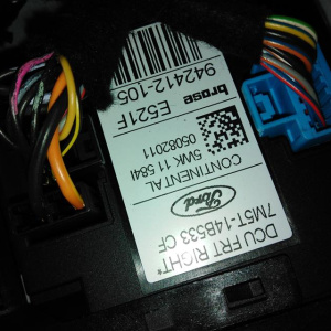 Дверь боковая Ford Kuga CBV '2011 перед, прав в сборе 1712678