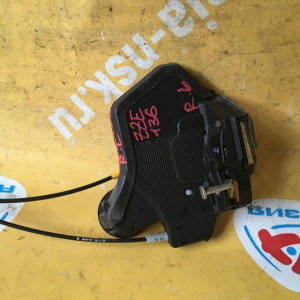Замок двери Toyota ZZE136 Voltz зад, лев