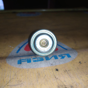 Регулятор давления топлива Toyota 0272 / 23270-73010 Camry Gracia/Mark II SXV20/GX100/EXZ10/SV40/ST190 3S-FE/4S-FE/5S/1G/5E вкручивается в подачу топл