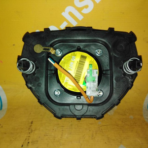 Подушка безопасности Opel Astra H A04 '2004 с зарядом, 1 фишка, 3 спицы DBA 13168455