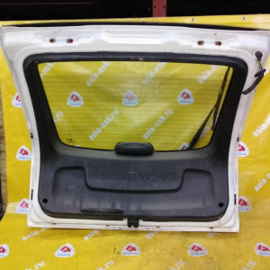 Дверь задняя SsangYong Actyon CJ '2005-2010 (дефект, вмятина)