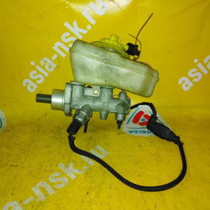 Главный тормозной цилиндр Volkswagen Golf 4 1J1 RHD-правый руль с датчиком 1J2614019F