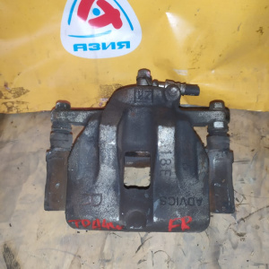 Суппорт Suzuki TD54W/TDA4W Escudo J20A перед, прав