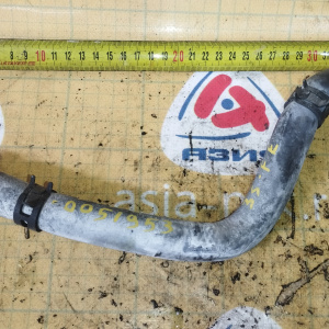 Патрубок радиатора печки Toyota 87245-32270 Camry SV30 3S/4S НИЗ, с помпы на радиатор печки ( трамблёрный )