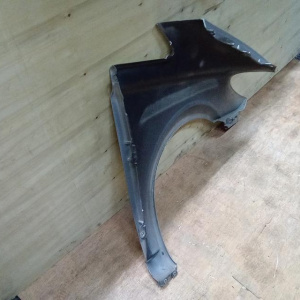 Крыло Mercedes Viano W639 '2007 перед, лев MB9744 Brillantsilber A6396305307