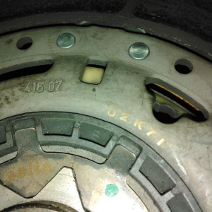 Маховик Opel LPI/Z20LEH/LU2/Z20LER Astra H/Zafira B A04/A05 '2004- 2.0 Turbo 6MT двухмассовый +корзина 93184586