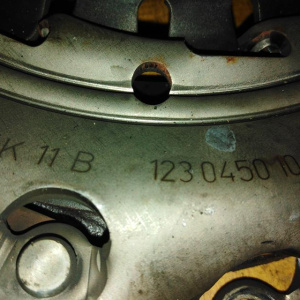 Маховик Opel LPI/Z20LEH/LU2/Z20LER Astra H/Zafira B A04/A05 '2004- 2.0 Turbo 6MT двухмассовый +корзина 93184586
