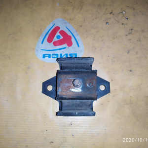 Подушка двигателя Nissan ZD30 Safari Y61 4WD m/t под мкпп L=R R 11320-VB910